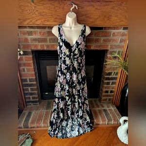 NWT Rewind Floral Sleeveless Maxi Dress - Black and Pink Size Large